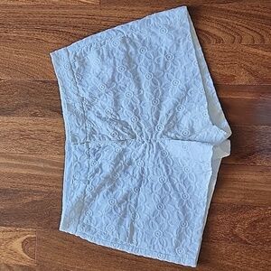ELLE White Embroidered Eyelet Shorts Size 6